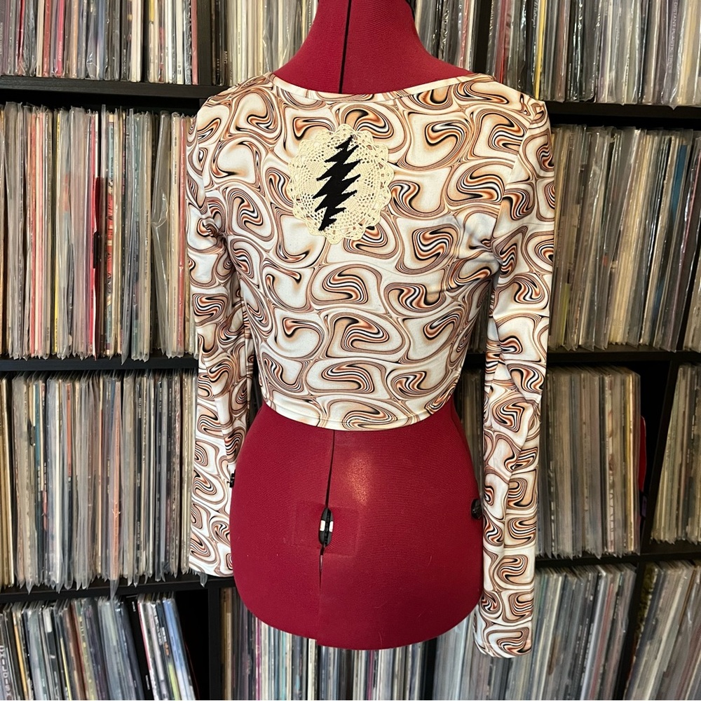 Swirly psychedelic crop keyhole club festival grateful bolt dead company 🤎⚡️🖤 - Picture 6 of 9